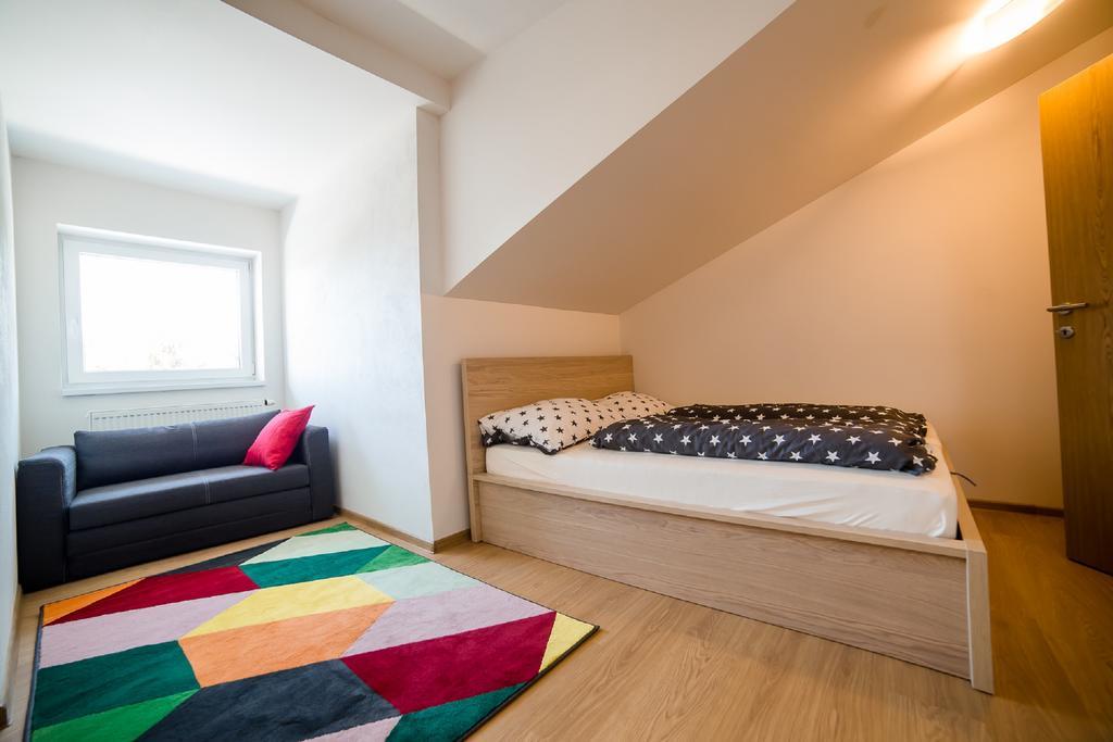Apartman 37 Vysoke Tatry タトランスカー・シュトゥルバ エクステリア 写真